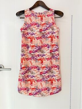 NWOT Wrinkle Resistant Halogen Sleeveless Mini Dress Vibrant Red & Purple Print